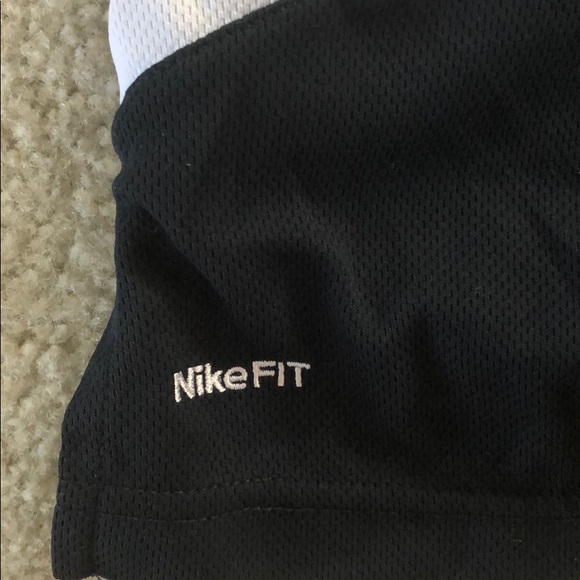 Nike muscle top size large - Picture 5 of 6